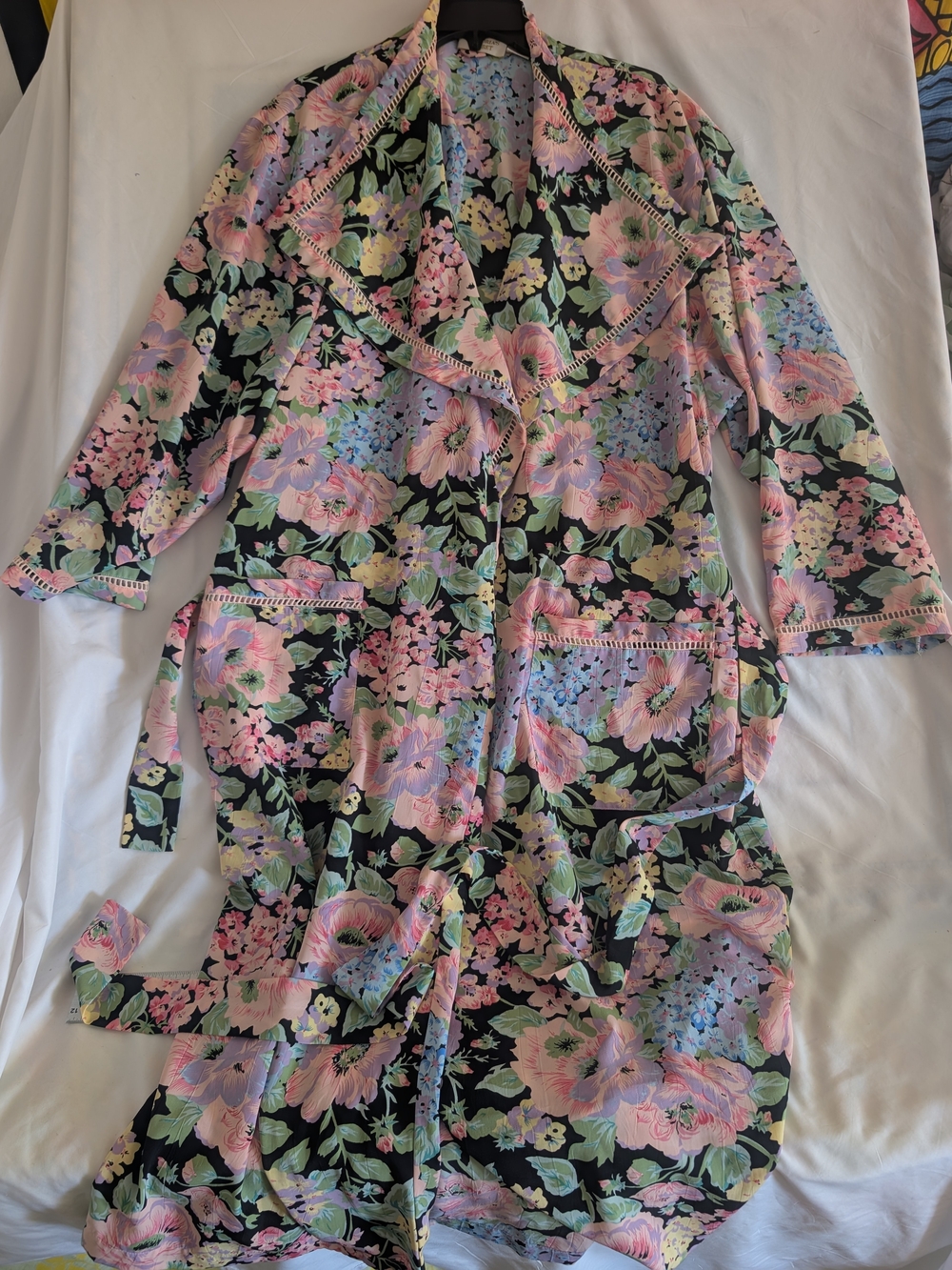 Victoria's Secret Gold Label 90's Black Floral Tie-Waist Robe with Pastel Blooms
